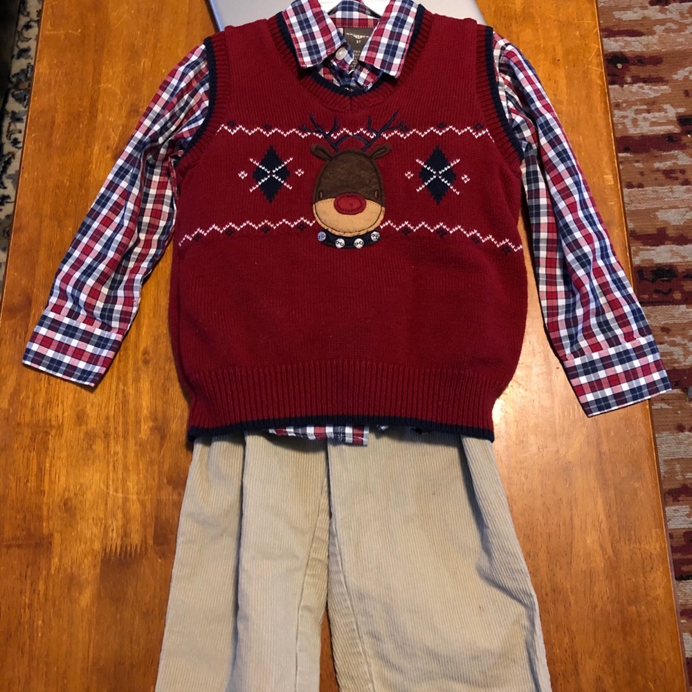 Size 3T boys holiday outfit